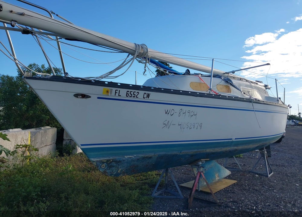 1978 HUNTER 31FT SAILBOAT VIN: HUN51343M78K25