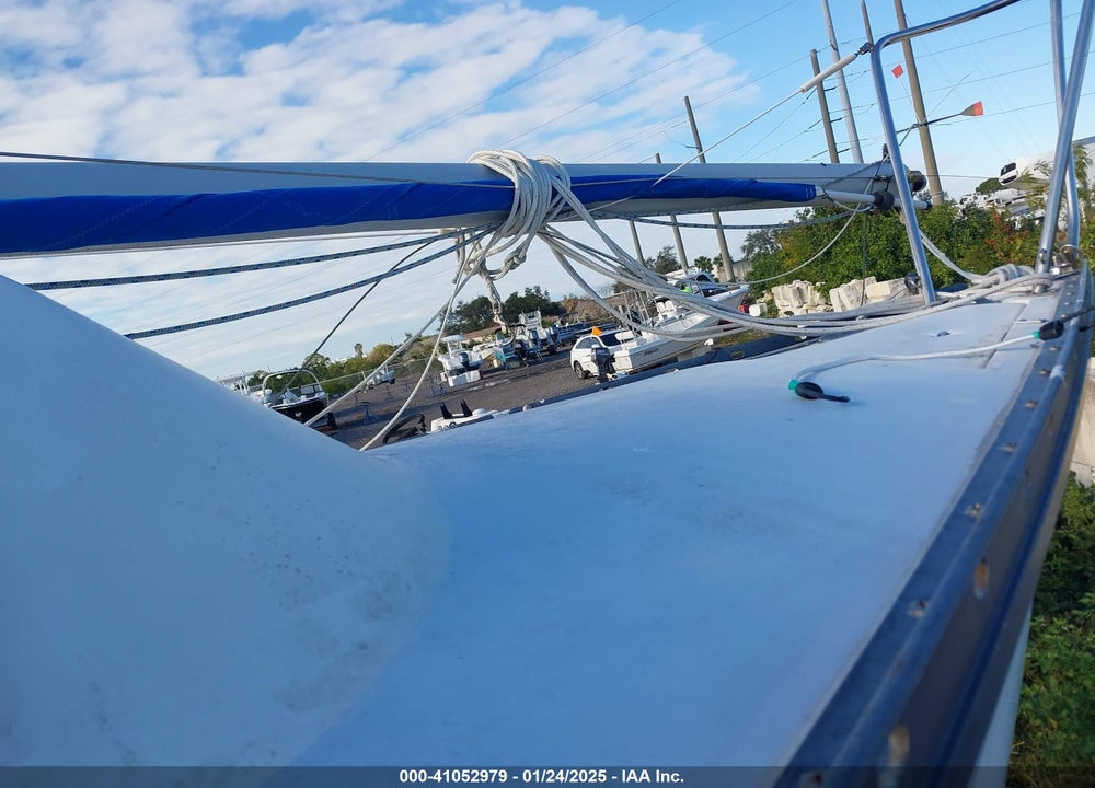 1978 HUNTER 31FT SAILBOAT VIN: HUN51343M78K25