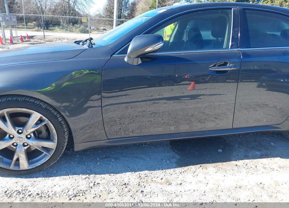 2009 LEXUS IS 250 VIN: JTHBK262795100781