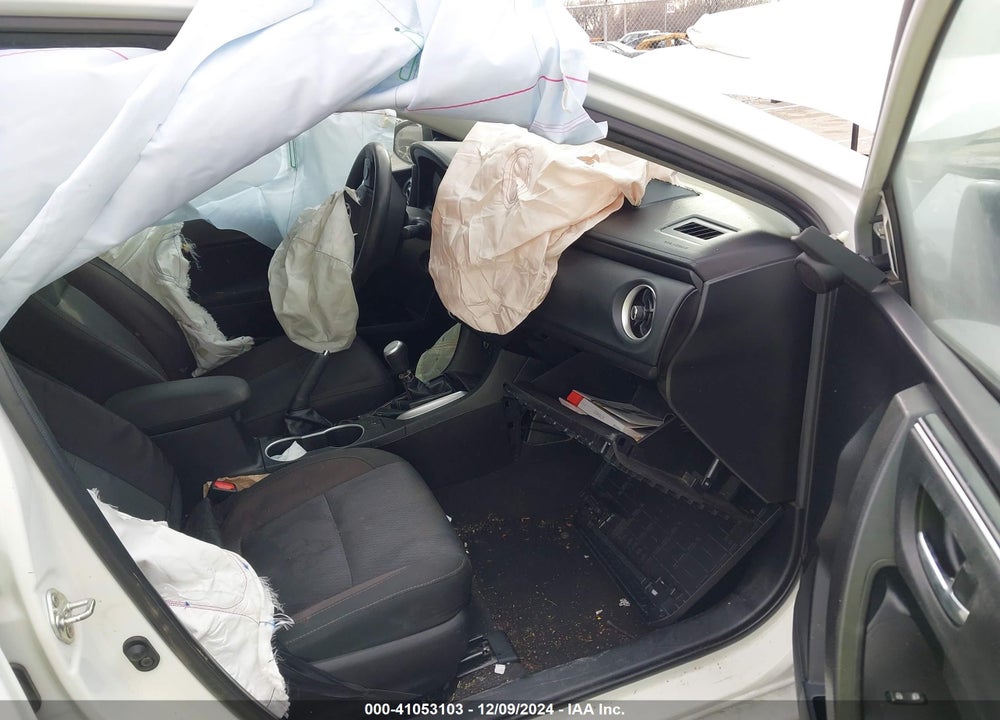 2019 TOYOTA COROLLA VIN: 2T1BURHE5KC159140