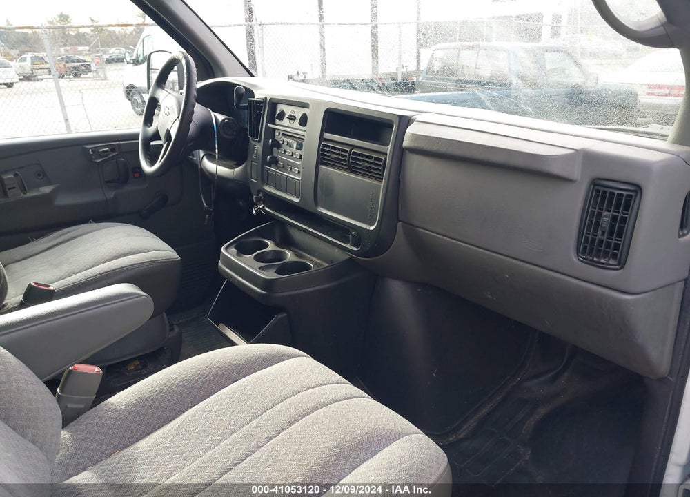 2004 CHEVROLET EXPRESS VIN: 1GCFG15X041134931