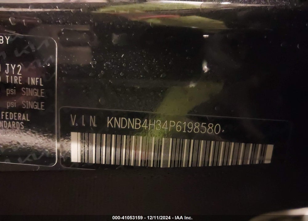 2023 KIA CARNIVAL MPV LX SEAT PACKAGE VIN: KNDNB4H34P6198580
