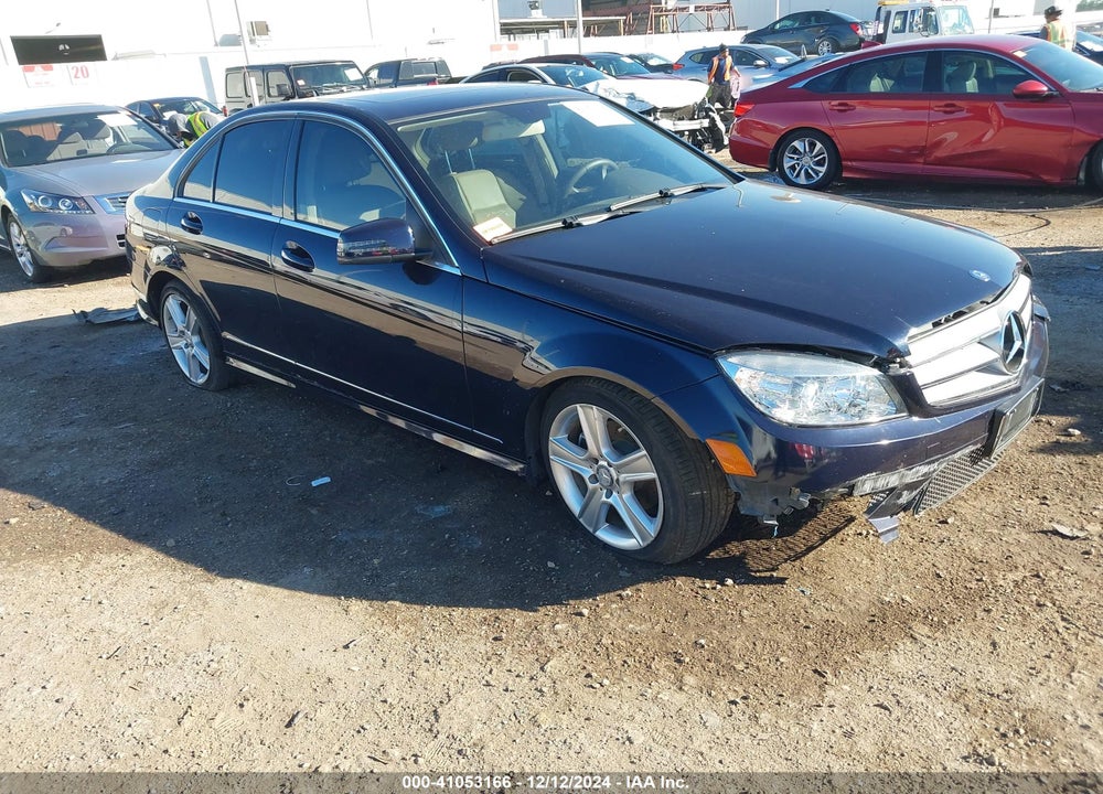 2010 MERCEDES-BENZ C 300 LUXURY/SPORT VIN: WDDGF5EB9AR126283