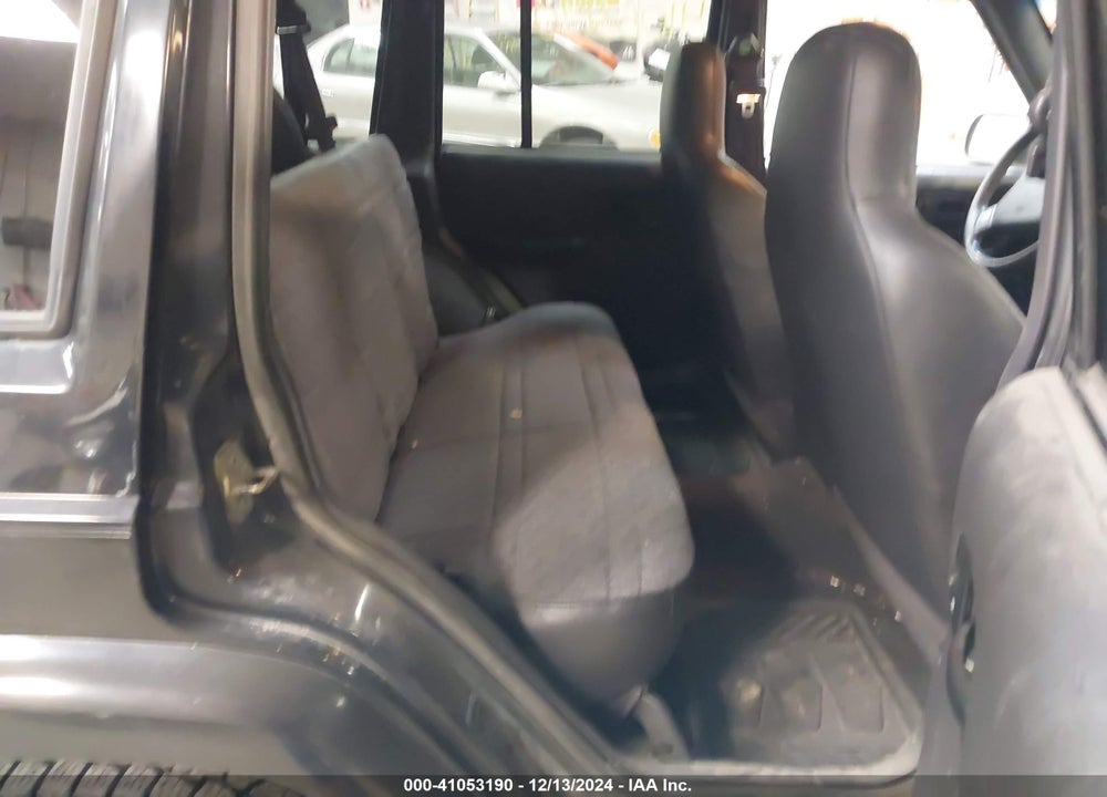 2001 JEEP CHEROKEE SPORT VIN: 1J4FF48S21L607775
