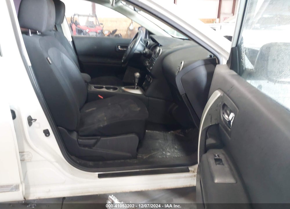 2015 NISSAN ROGUE SELECT S VIN: JN8AS5MV6FW761482
