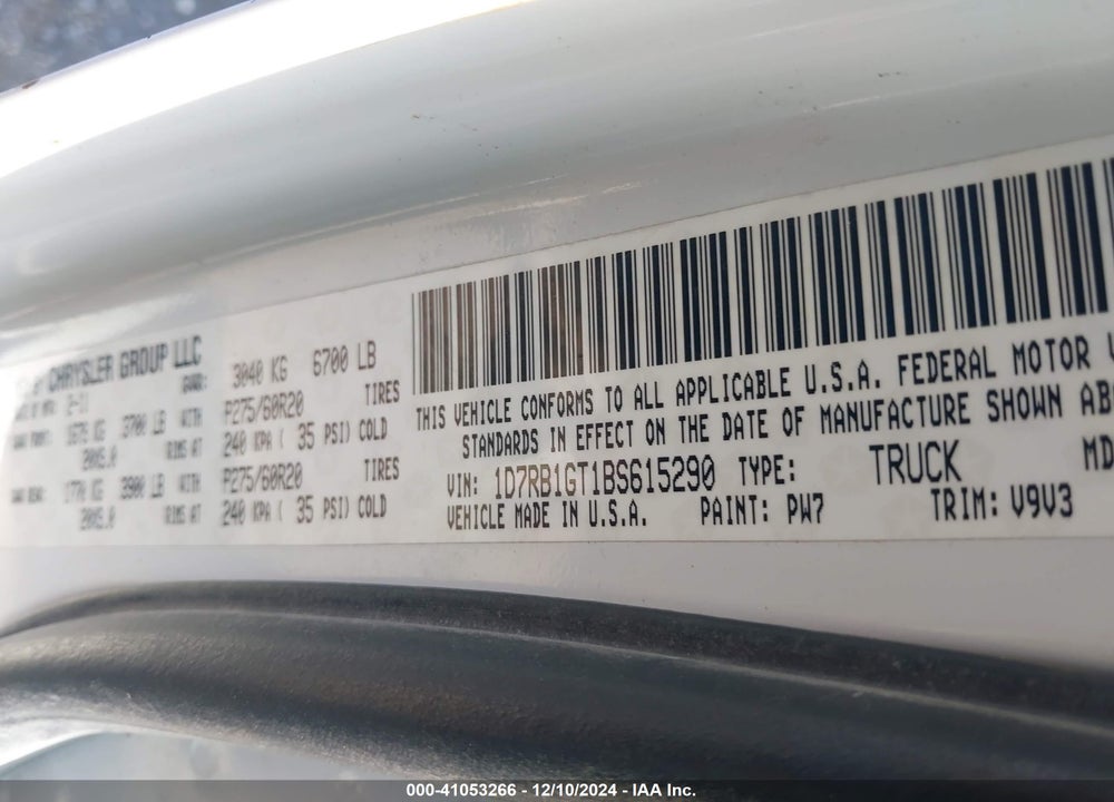 2011 RAM 1500 SLT VIN: 1D7RB1GT1BS615290
