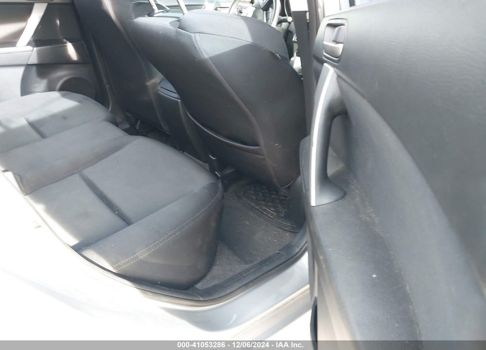 2011 MAZDA 3 S SPORT VIN: JM1BL1U50B1410337