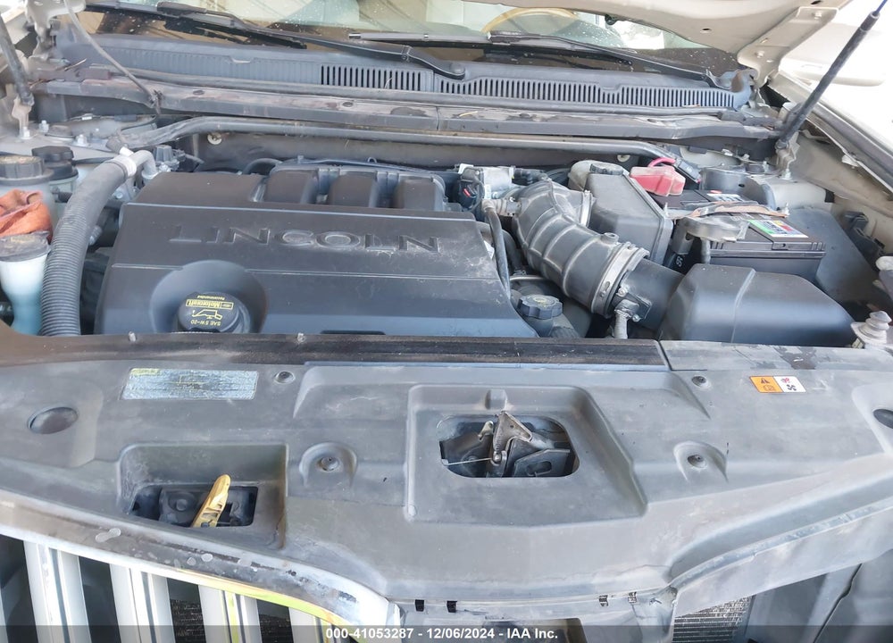 2010 LINCOLN MKT VIN: 2LMHJ5FR6ABJ11428