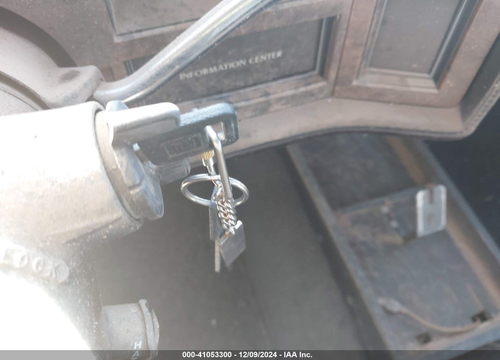 1990 CADILLAC DEVILLE VIN: 1G6CD1330L4233342