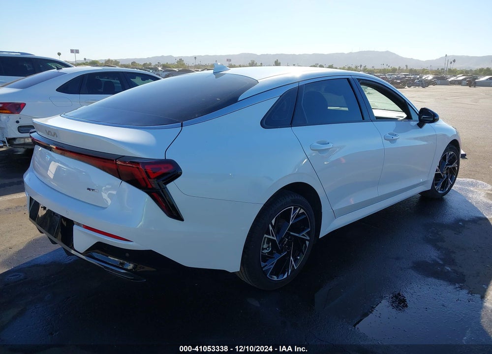 2025 KIA K5 VIN: KNAG64J71S5290056