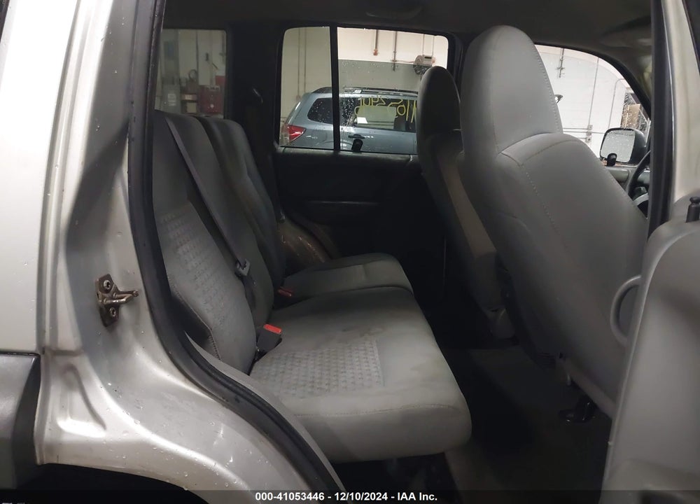 2006 JEEP LIBERTY SPORT VIN: 1J4GL48K26W289286