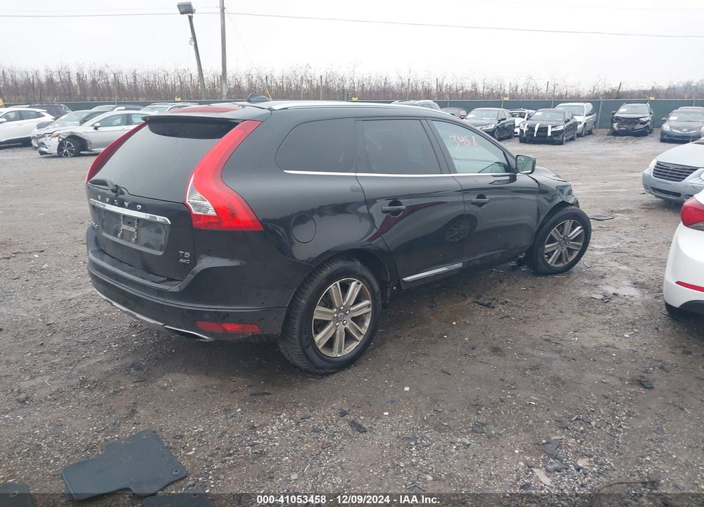 2017 VOLVO XC60 T5 INSCRIPTION VIN: YV440MRU9H2017200