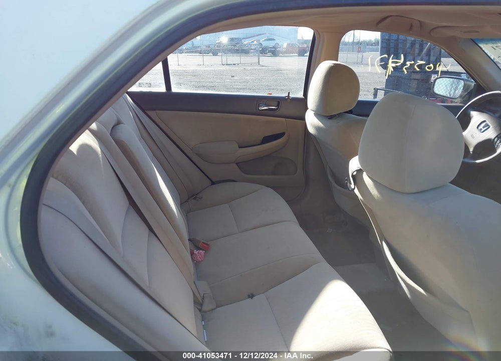 2005 HONDA ACCORD 2.4 LX VIN: 1HGCM56495A108192