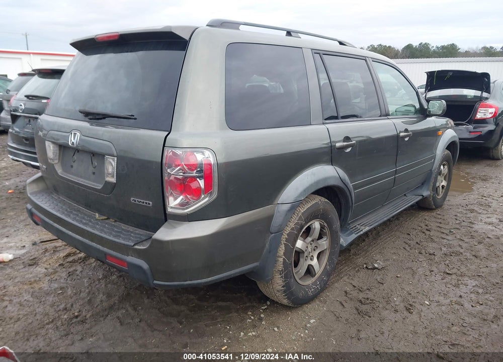 2006 HONDA PILOT EX-L VIN: 5FNYF185X6B024033
