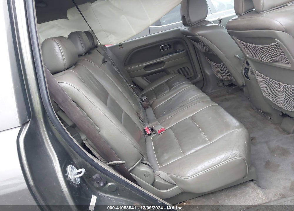 2006 HONDA PILOT EX-L VIN: 5FNYF185X6B024033