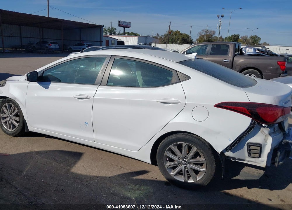 2015 HYUNDAI ELANTRA SE VIN: 5NPDH4AE6FH569345