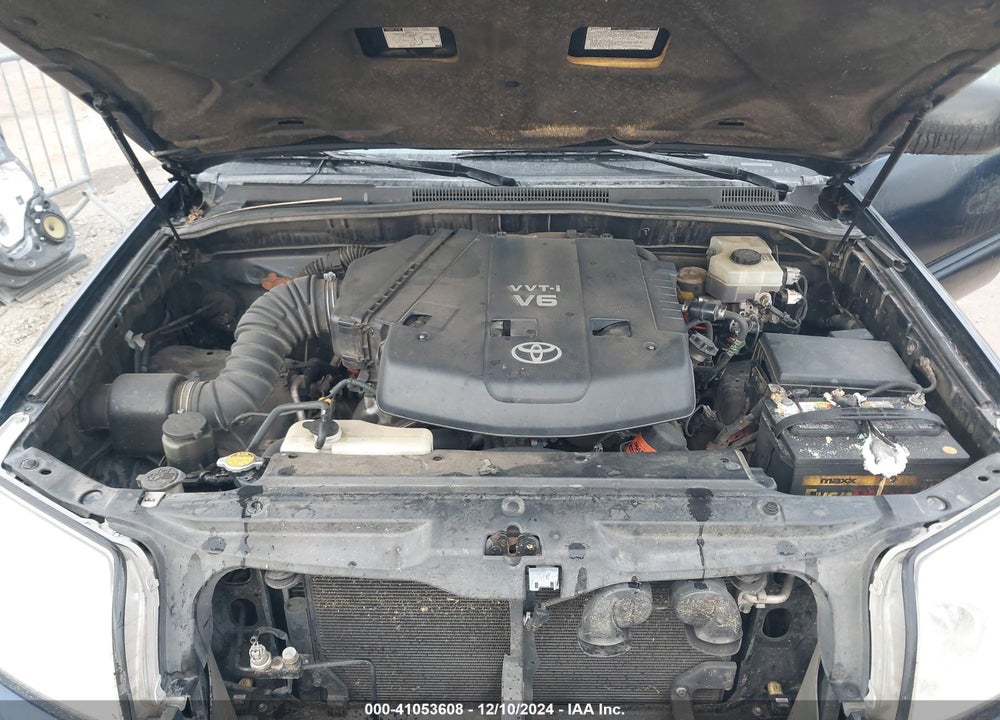 2004 TOYOTA 4RUNNER SR5 V6 VIN: JTEZU14R948011799