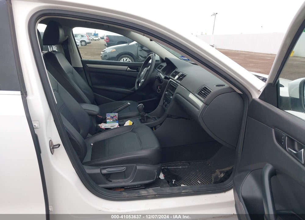 2014 VOLKSWAGEN PASSAT VIN: 1VWAT7A3XEC035399