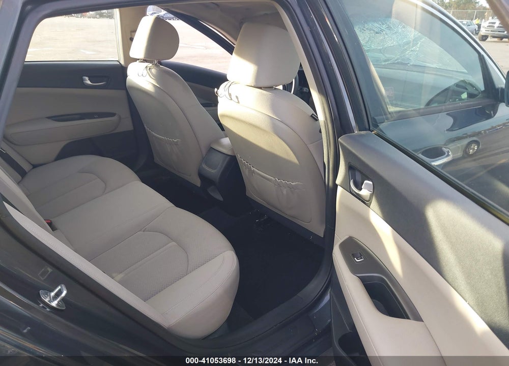 2016 KIA OPTIMA LX VIN: KNAGT4L36G5081924