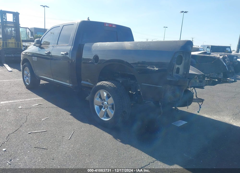 2017 RAM 1500 BIG HORN 4X4 6'4 BOX VIN: 1C6RR7GG8HS853956