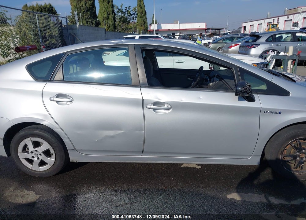 2013 TOYOTA PRIUS TWO VIN: JTDKN3DU5D0351338