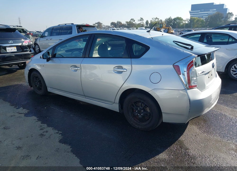 2013 TOYOTA PRIUS TWO VIN: JTDKN3DU5D0351338