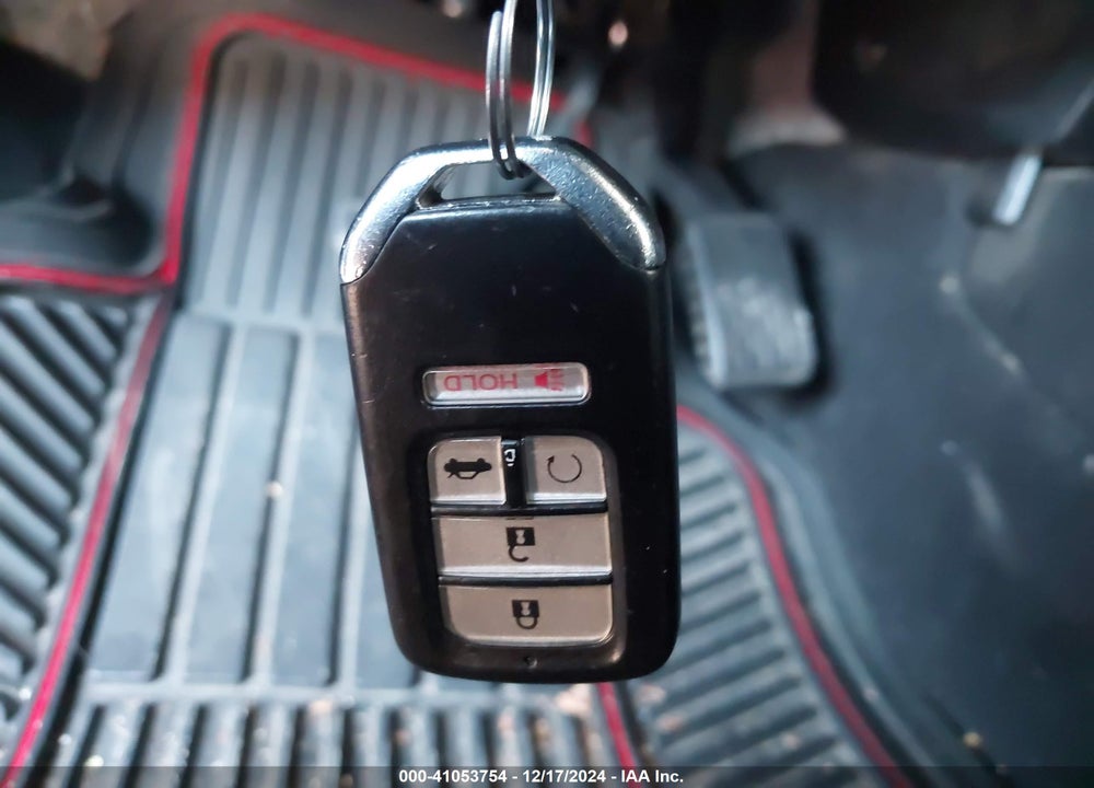 2018 HONDA CIVIC EX-L VIN: JHMFC1F79JX033047