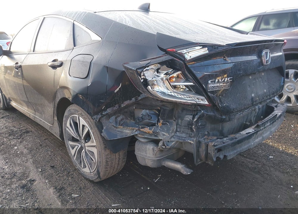 2018 HONDA CIVIC EX-L VIN: JHMFC1F79JX033047