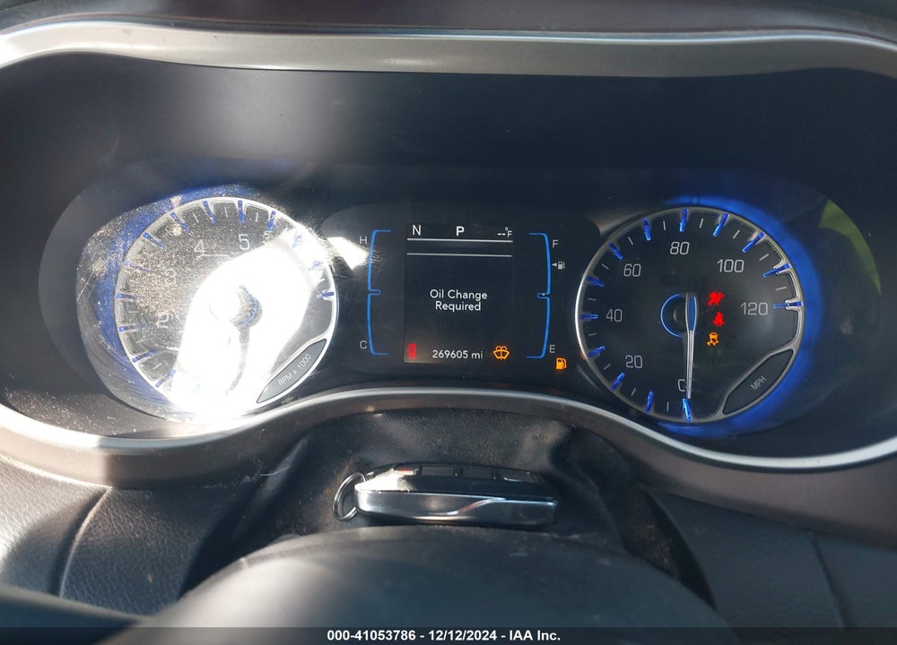 2017 CHRYSLER PACIFICA TOURING VIN: 2C4RC1DG1HR519085