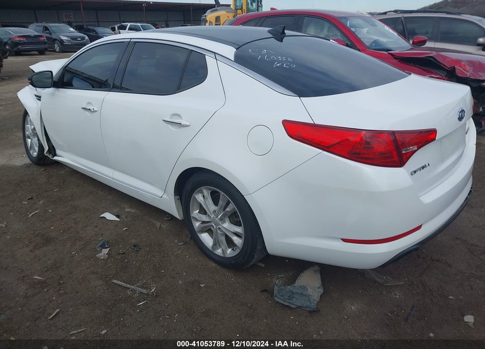 2011 KIA OPTIMA EX TURBO VIN: KNAGN4A62B5095352