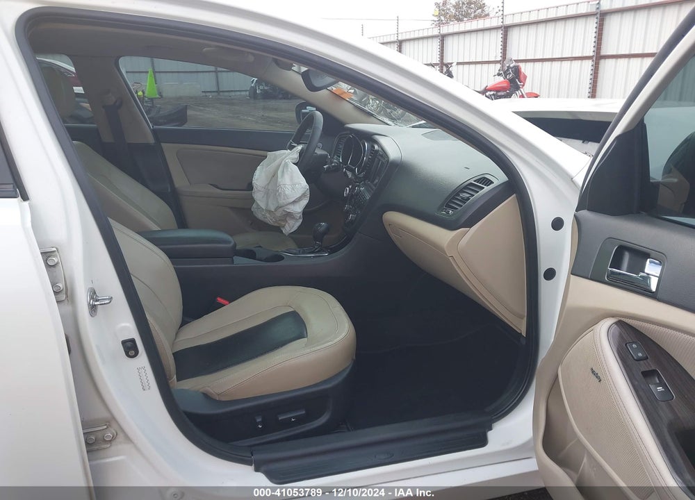 2011 KIA OPTIMA EX TURBO VIN: KNAGN4A62B5095352