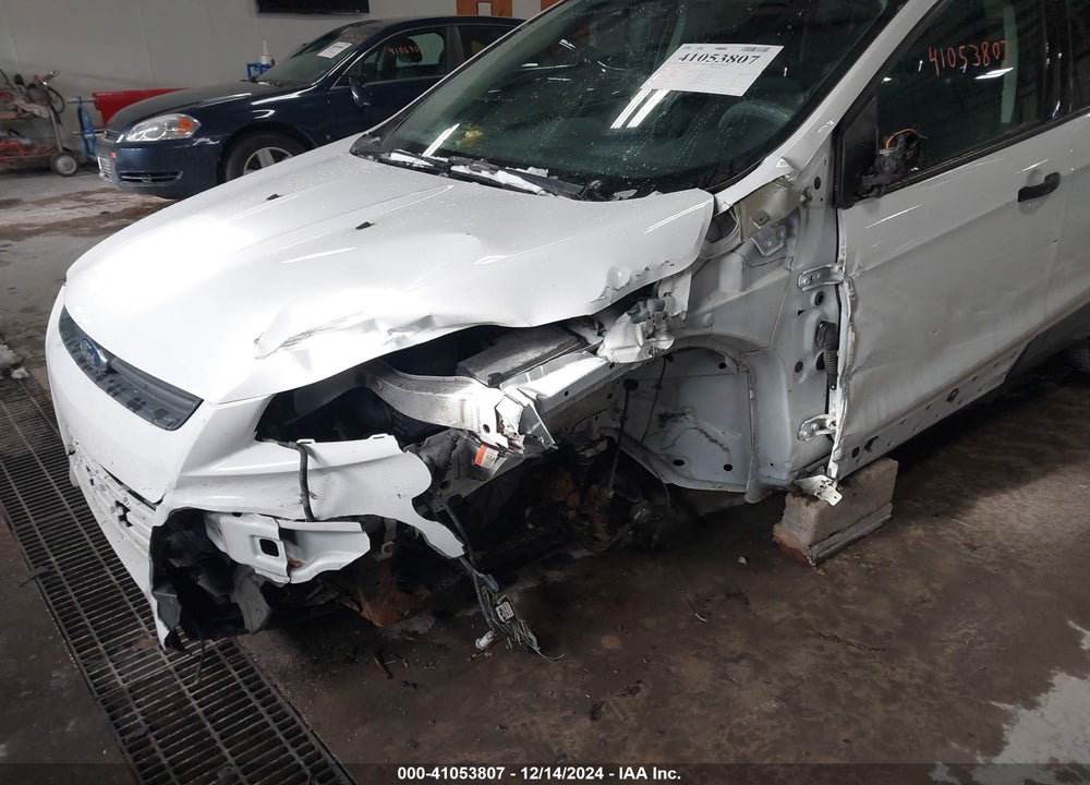 2015 FORD ESCAPE S VIN: 1FMCU0F74FUC29381