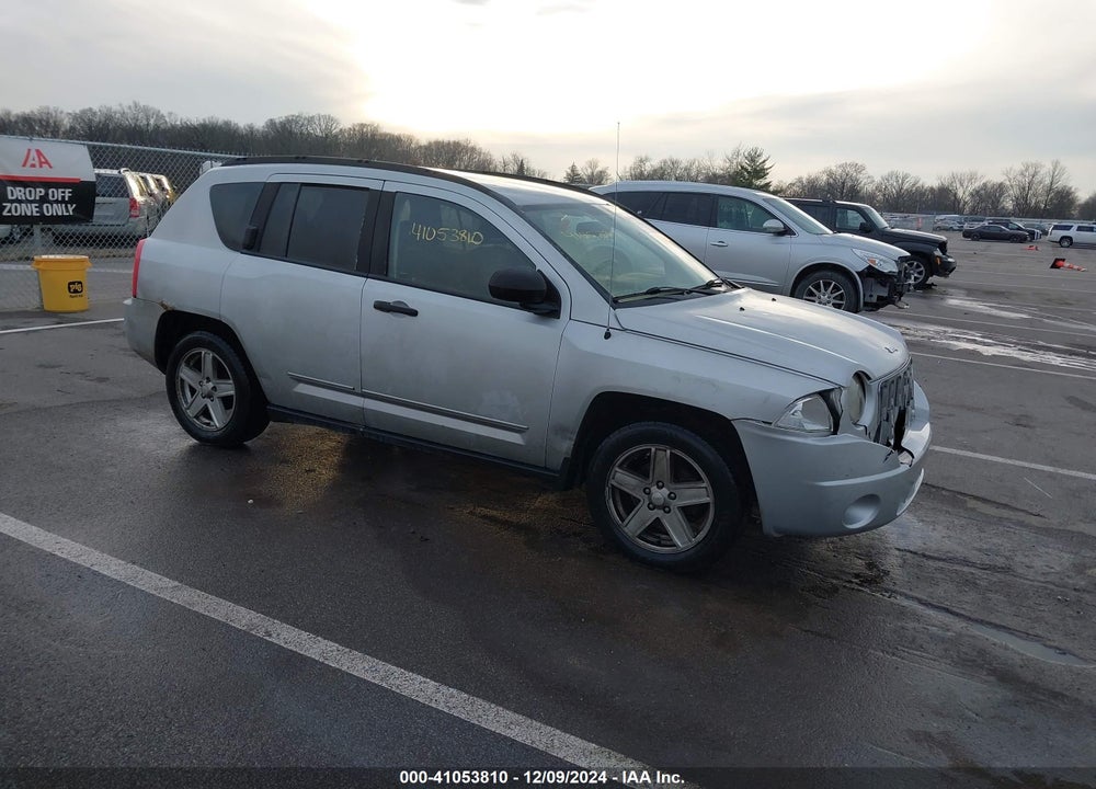 2008 JEEP COMPASS SPORT VIN: 1J8FT47W68D697240