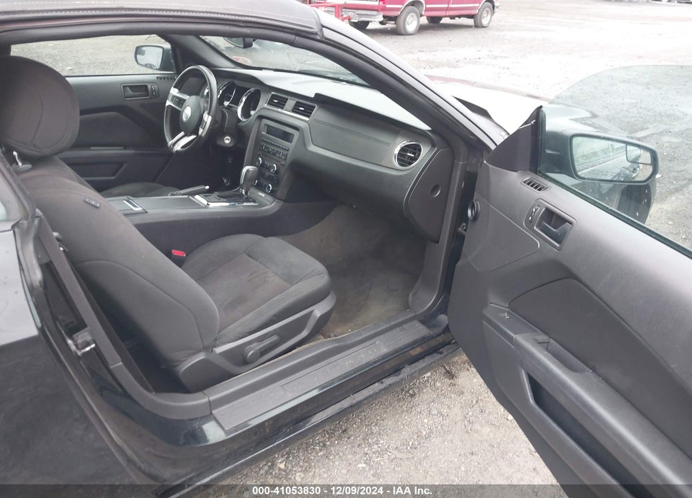 2014 FORD MUSTANG V6 VIN: 1ZVBP8EM0E5322529