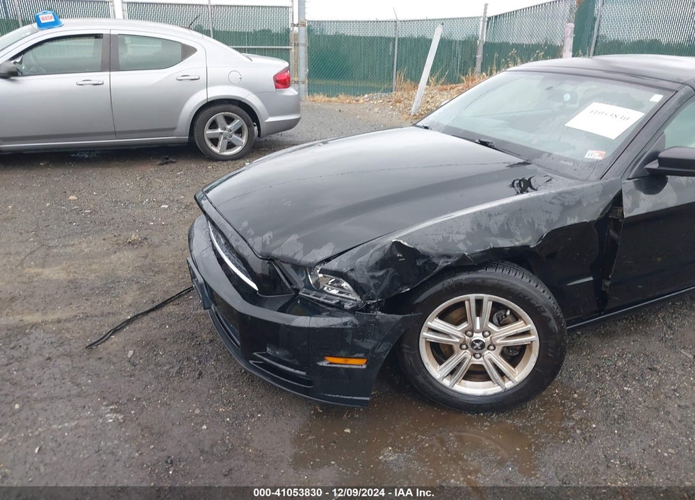 2014 FORD MUSTANG V6 VIN: 1ZVBP8EM0E5322529