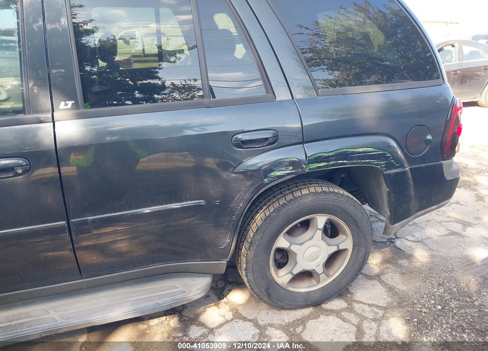 2004 CHEVROLET TRAILBLAZER LT VIN: 1GNDS13S942377734