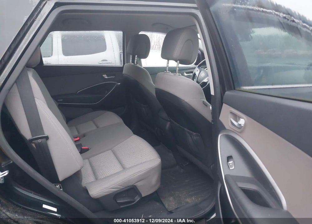 2017 HYUNDAI SANTA FE SE VIN: KM8SMDHF7HU225481