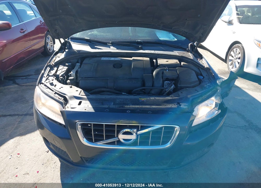 2010 VOLVO V70 3.2/3.2 R-DESIGN VIN: YV1982BW9A1125887