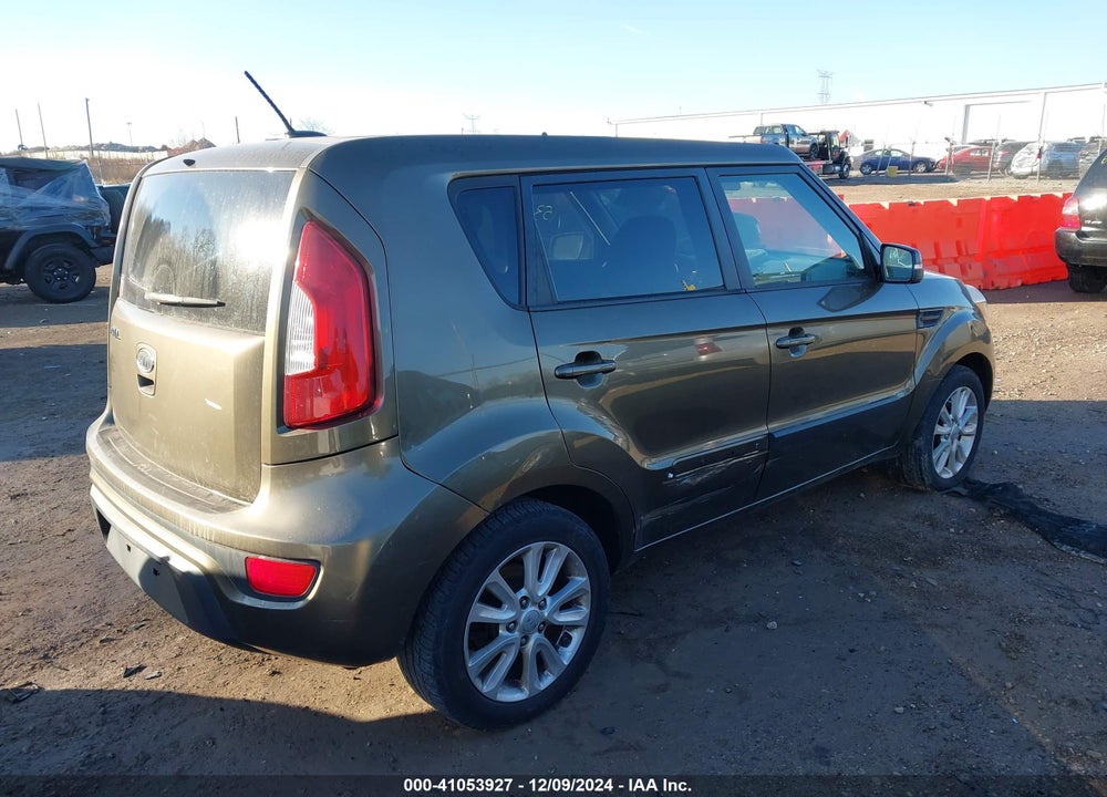 2012 KIA SOUL VIN: KNDJT2A64C7451325