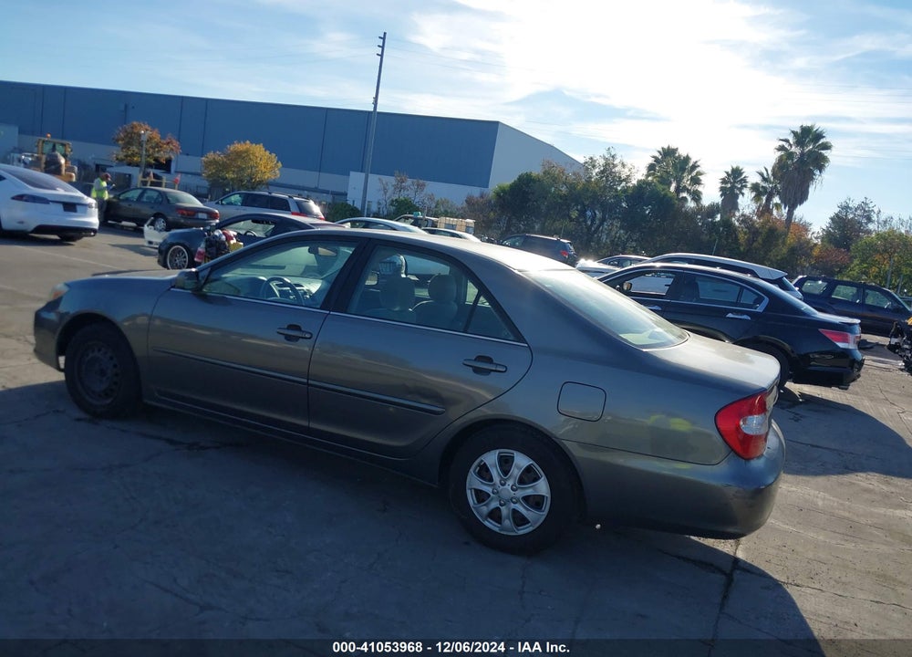 2002 TOYOTA CAMRY LE VIN: JTDBE30K020114368