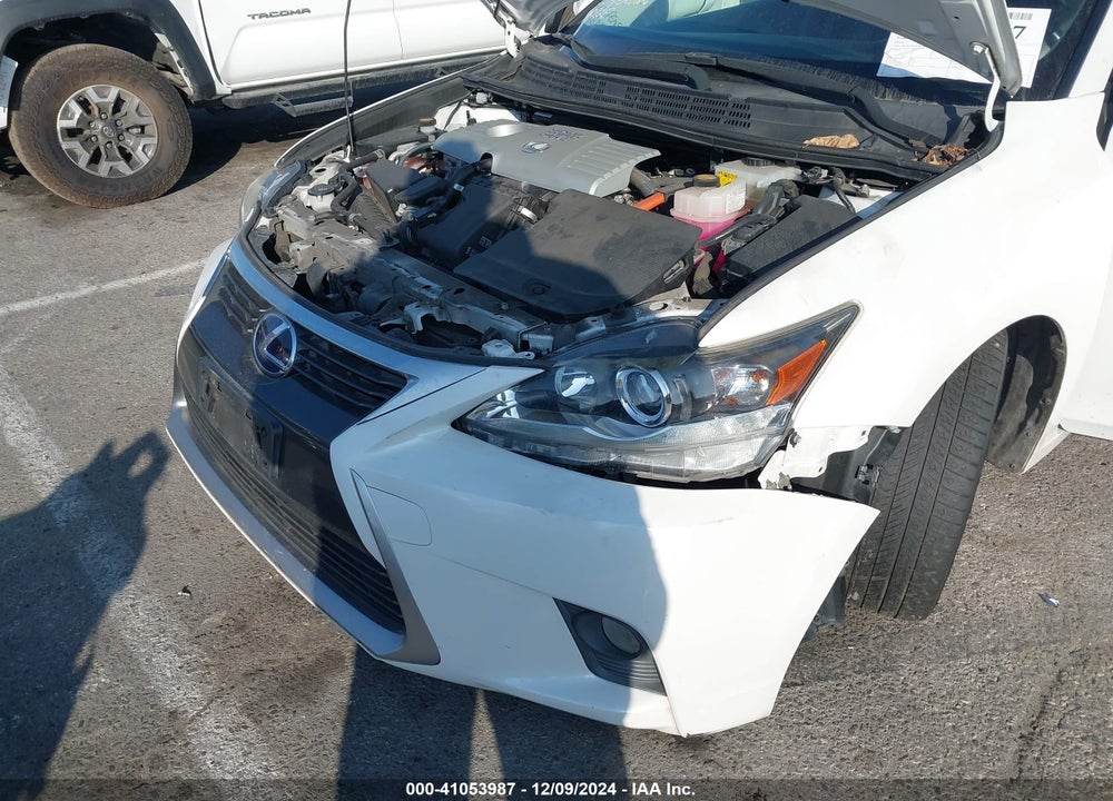 2014 LEXUS CT 200H VIN: JTHKD5BH8E2182179