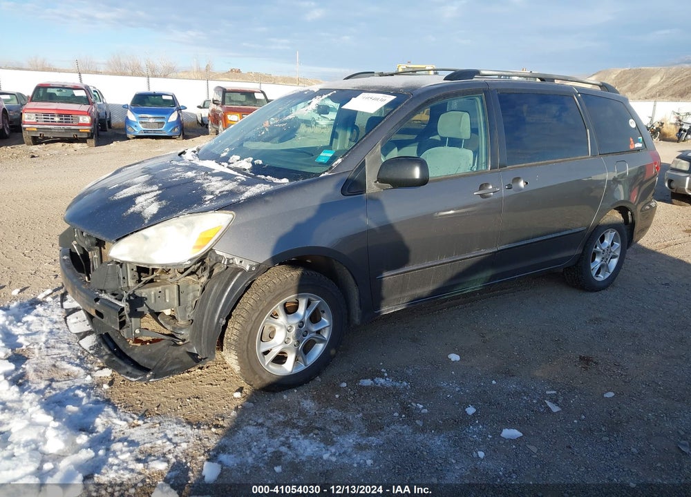 2005 TOYOTA SIENNA LE VIN: 5TDBA23C25S047218