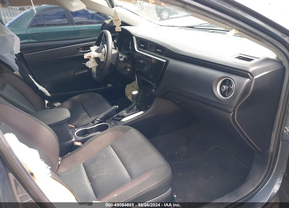 2019 TOYOTA COROLLA LE VIN: 2T1BURHE0KC242779