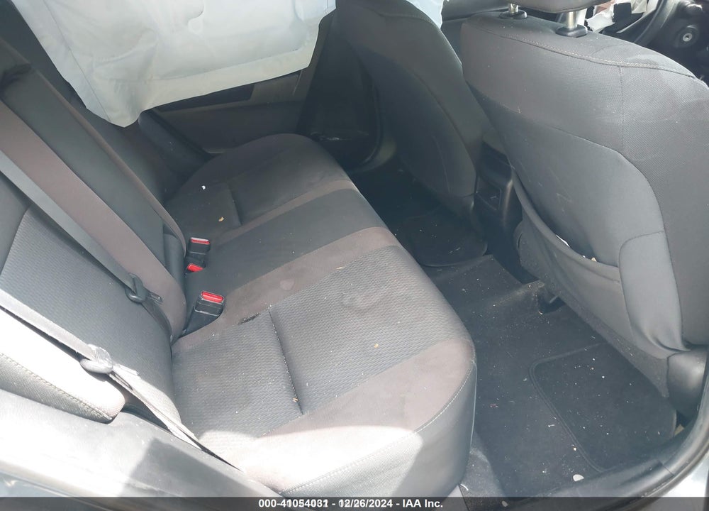 2019 TOYOTA COROLLA LE VIN: 2T1BURHE0KC242779