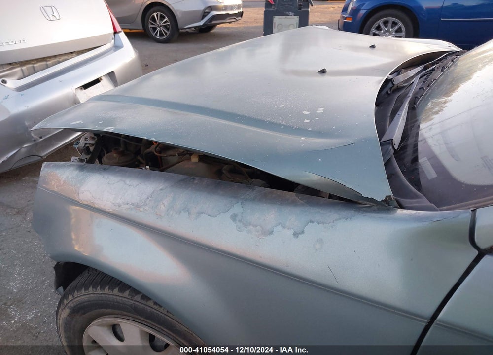 2000 HONDA CIVIC VALUE PACKAGE VIN: 2HGEJ6616YH598853