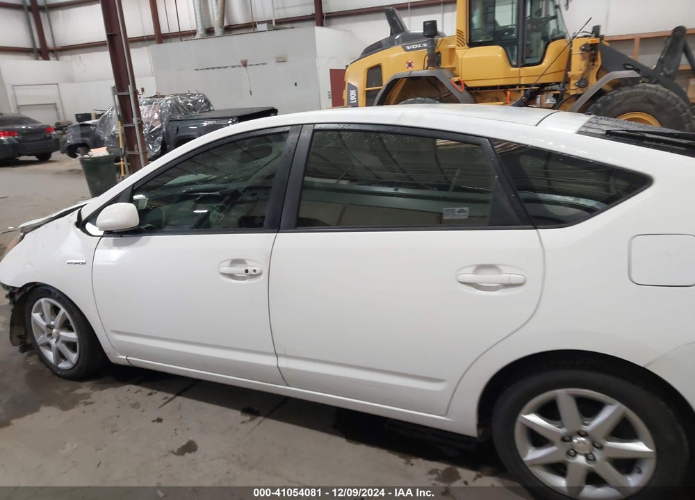 2008 TOYOTA PRIUS TOURING VIN: JTDKB20U383395979