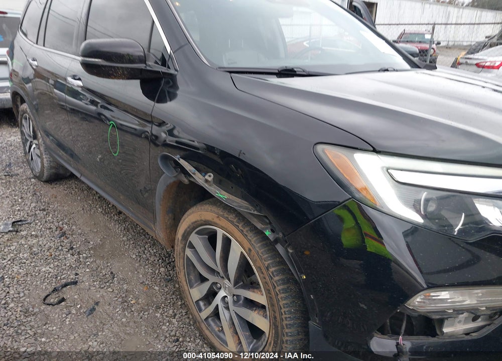 2018 HONDA PILOT ELITE VIN: 5FNYF6H0XJB006707