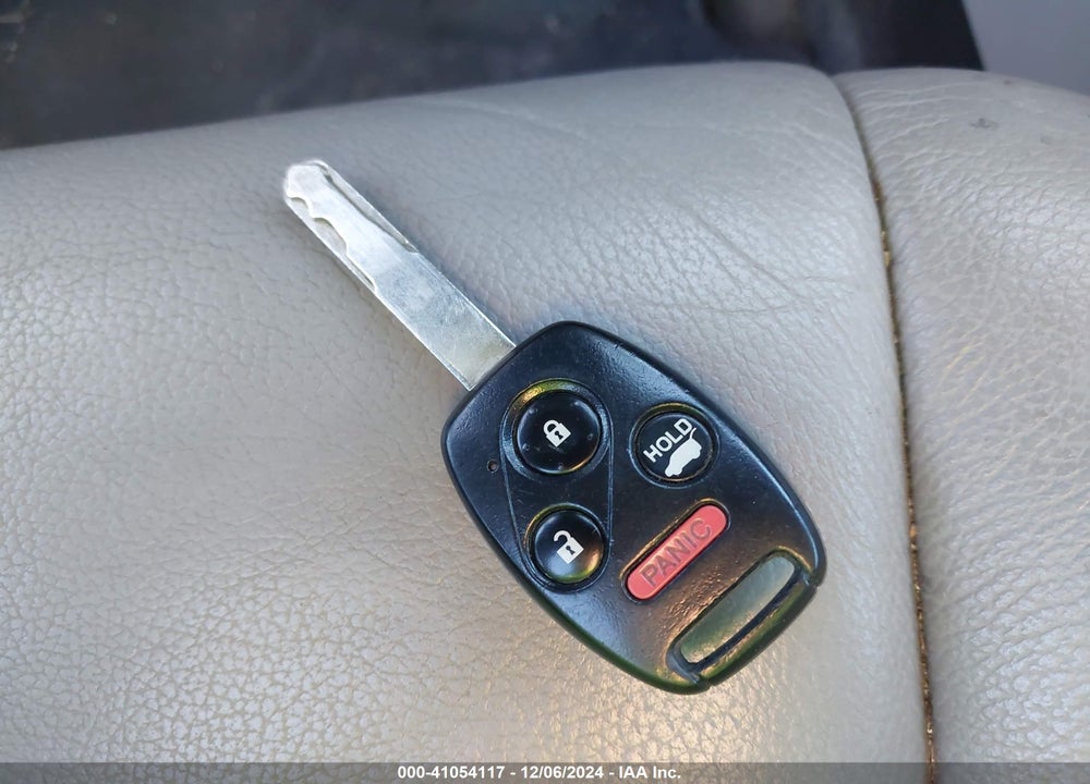 2013 HONDA PILOT EX-L VIN: 5FNYF4H51DB050700