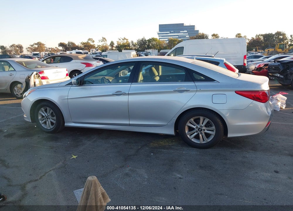 2014 HYUNDAI SONATA VIN: 5NPEB4AC1EH864405