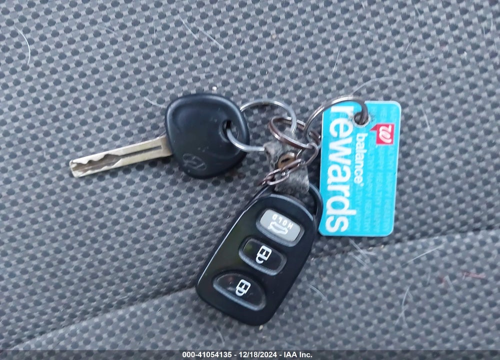2014 HYUNDAI SONATA VIN: 5NPEB4AC1EH864405